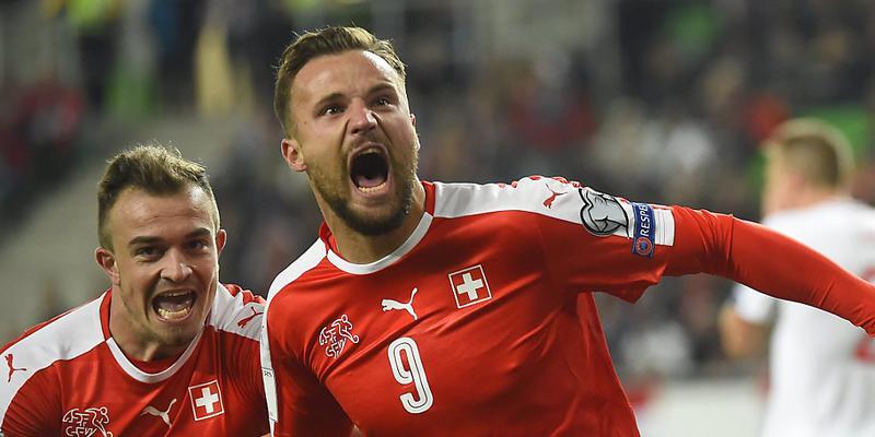 Der Jubel von Siegern: Haris Seferovic und Xherdan Shaqiri freuen sich über den Treffer zum 1:0.