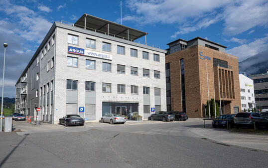 241024 Asylzentrum /  Flüchtlingsheim in Esche