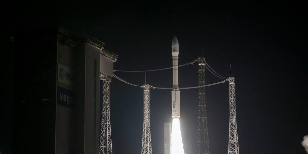 Der Space Rider soll mit einer Vega-Rakete ins All starten - im Bild eine Vega-Rakete am 7. November beim Start.