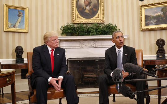 "Aus Respekt vor Obama": Trump will Gesundheitsreform nach Treffen mit dem scheidenden Präsidenten vielleicht doch nicht kippen.