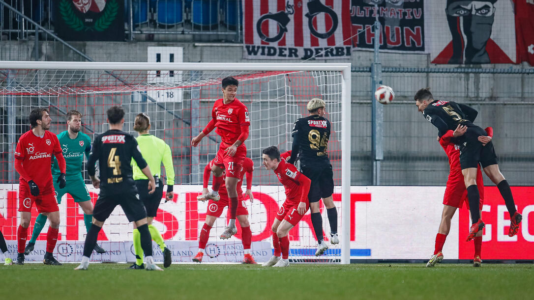 Liechtenstein Schweiz Fussball Challenge-League FC Vaduz - FC Thun