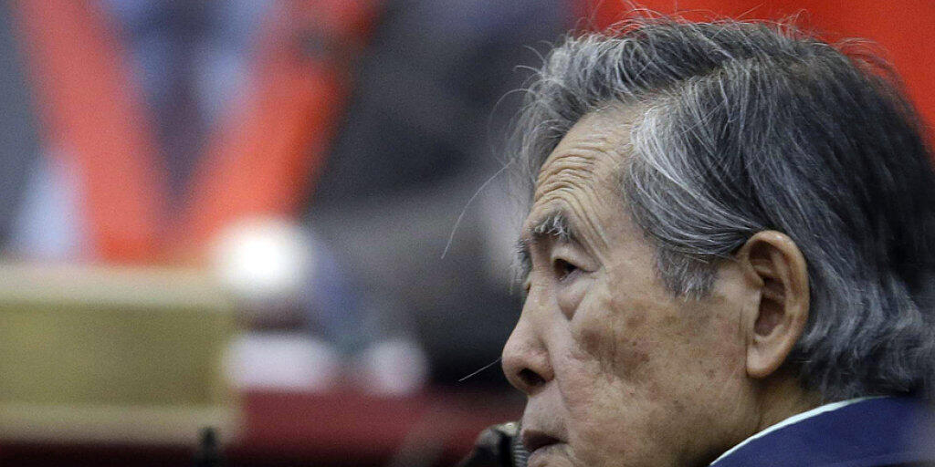 Ex-Präsident Alberto Fujimori war wegen schwerer Menschenrechtsverletzungen zu einer Haftstrafe von 25 Jahren verurteilt worden. (Archivbild)