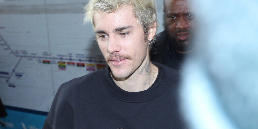 ARCHIV - Justin Bieber, kanadischer Popstar, kommt im Tape-Nachtclub zur Vorstellung seines Albums «Change» an. (zu dpa "Justin Bieber äußert sich auf Twitter zu Vorwürfen gegen ihn") Foto: Yui Mok/PA Wire/dpa