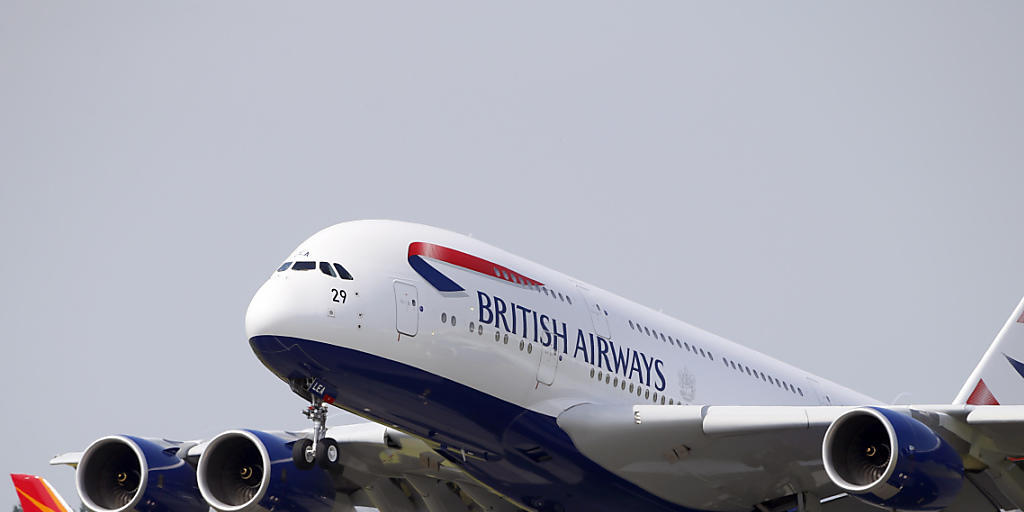 Besseres Angebot für Kabinenpersonal von British Airways: Die Fluggesellschaft kann nach Streikandrohungen aufatmen. (Archivbild)