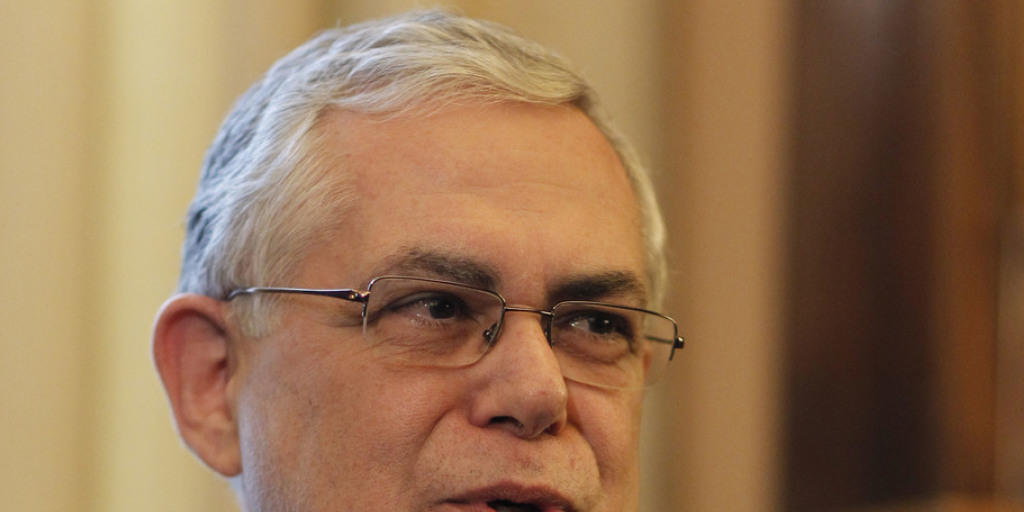 Der frühere griechische Regierungschef Lucas Papademos kann nach dem Briefbombenanschlag in ein bis zwei Tagen das Spital verlassen. (Archivbild) Der frühere griechische Regierungschef Lucas Papademos kann nach dem Briefbombenanschlag in ein bis zwei Tagen das Spital verlassen. (Archivbild)
