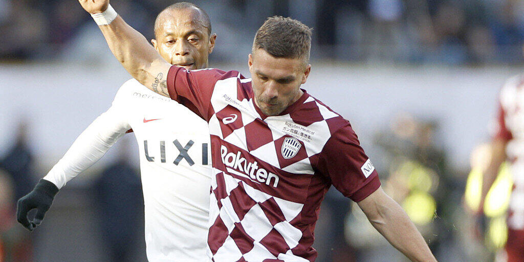 Lukas Podolski wechselt von der J- in die Süper-League