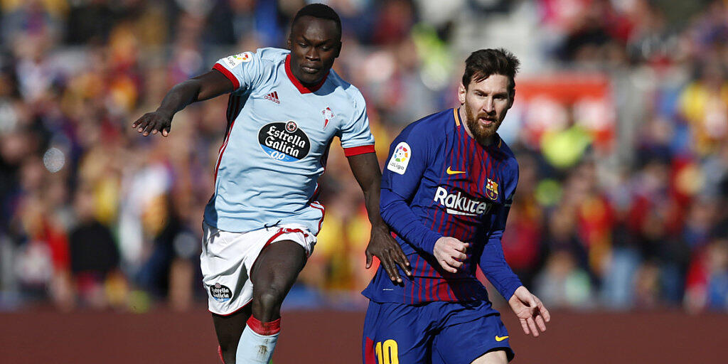 Barcelonas Lionel Messi (rechts) im Duell mit Vigos Pione Sisto