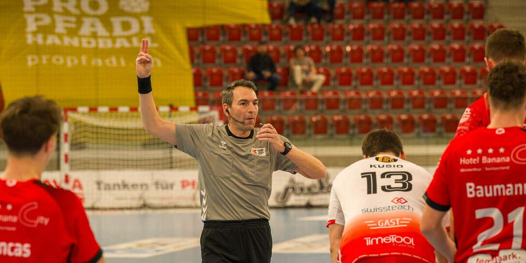 Derbys und Spiele mit Einfluss auf den Saisonverlauf hinterlassen bei Referee Ramin Nasseri-Rad den stärksten Eindruck.