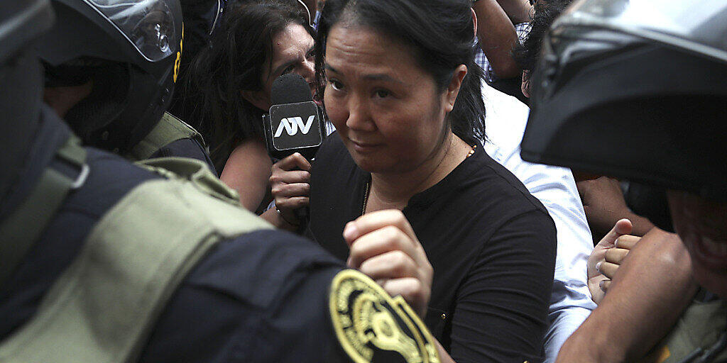 Die peruanische Rechtspopulistin Keiko Fujimori sitzt wegen Korruptionsverdacht erneut in Untersuchungshaft. (Archivbild)