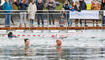Neujahrsschwimmen und «Mönsterle» in Gamprin