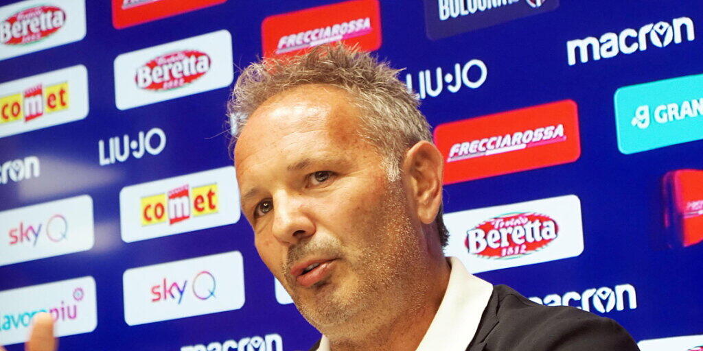 Bolognas Trainer Sinisa Mihajlovic gab an einer Pressekonferenz bekannt, dass er an Leukämie erkrankt ist