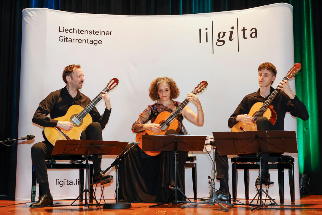Ligita-Eröffnung mit Volterra-Projekt-Trio in Eschen