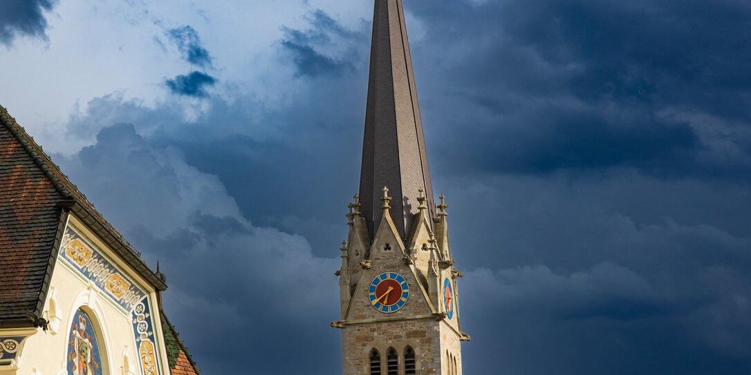 Regierung und Kathedrale Regierung und Kathedrale