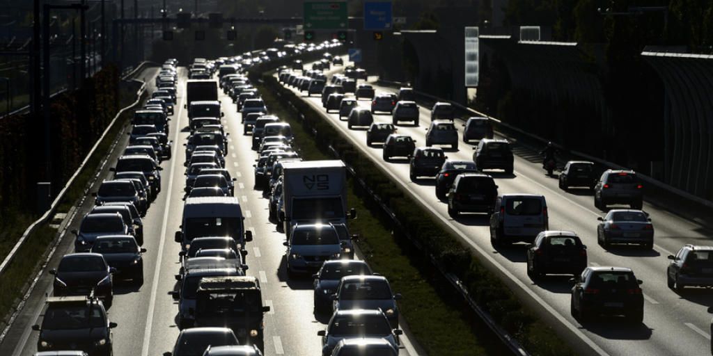 Immer mehr Autos auf Schweizer Strassen: Knapp sechs Millionen Fahrzeuge waren im letzten Jahr immatrikuliert. (Symbolbild) Immer mehr Autos auf Schweizer Strassen: Knapp sechs Millionen Fahrzeuge waren im letzten Jahr immatrikuliert. (Symbolbild)