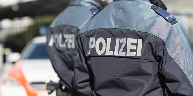 Polizisten geniessen bei Ausländern mehr Vertrauen