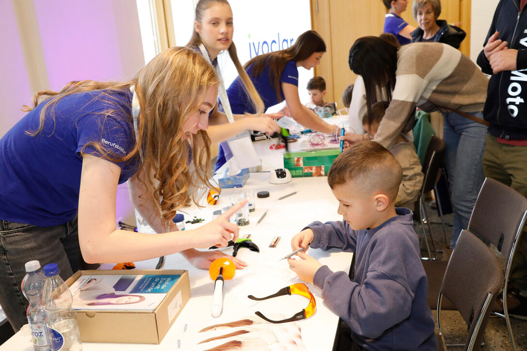 SAL in Schaan. Ivoclar AG: &laquo;RoboLeague&raquo;.