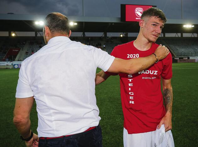 Noah Frick schielt nach Deutschland Vaterland online