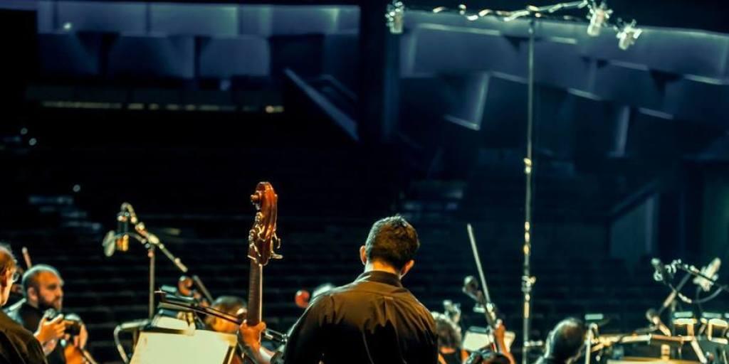 Noch sind nicht alle Stühle besetzt, denn die Mitglieder des Syrian Expat Philharmonic Orchestra leben über ganz Europa verstreut (Pressebild)