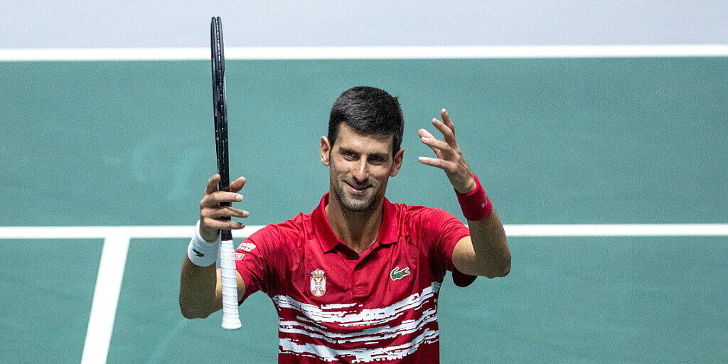 Novak Djokovic bleibt mit Serbien im Rennen um den Titel