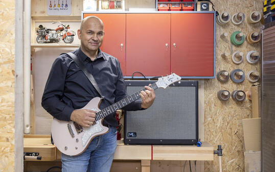 Lightstone Guitars, Schaan