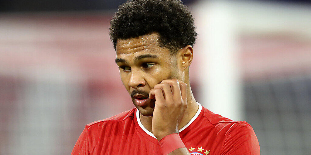 Serge Gnabry muss wegen Corona aussetzen Serge Gnabry muss wegen Corona aussetzen