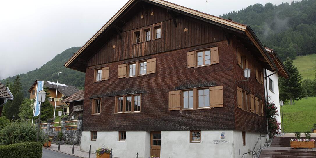 dreischwesternhaus,gemeindeverwaltung, planken, gemeinde, liecht