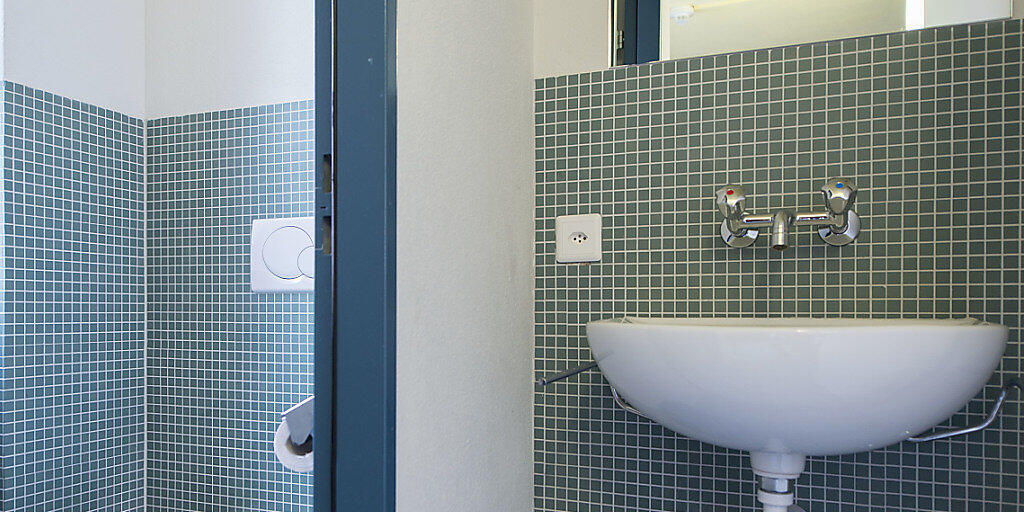 Eine Toilette zu Hause ist ein Luxus. Laut einer neuen Studie müssen 2,4 Milliarden Menschen weltweit ohne auskommen. (Symbolbild)