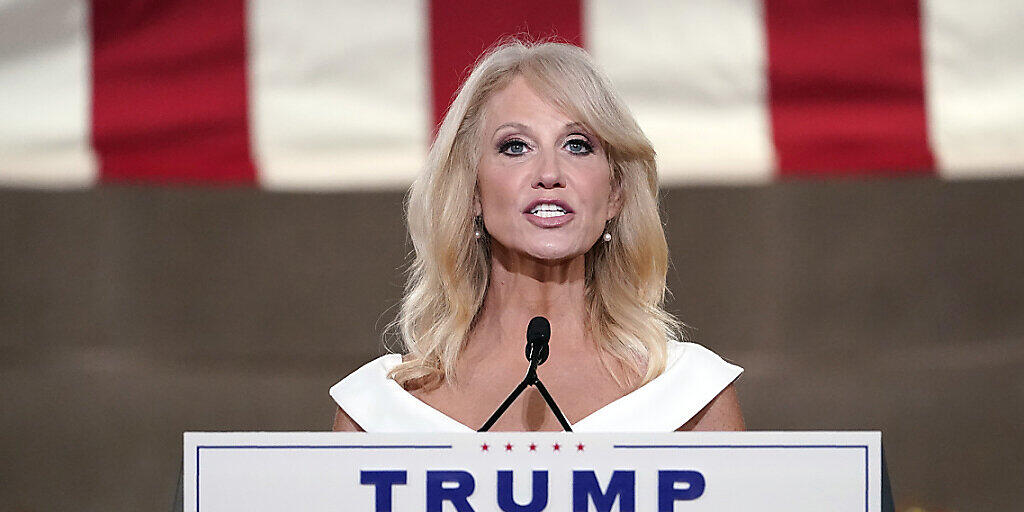 Kellyanne Conway, Beraterin von US-Präsident Trump, spricht während des Parteitages der Republikaner. Foto: Susan Walsh/AP/dpa Kellyanne Conway, Beraterin von US-Präsident Trump, spricht während des Parteitages der Republikaner. Foto: Susan Walsh/AP/dpa