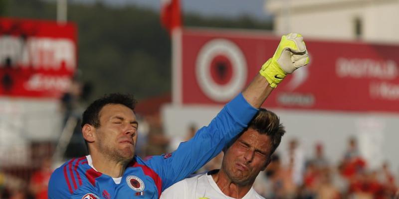 Kein Durchkommen: Olivier Giroud scheitert an Albaniens Goalie Etrit Berisha