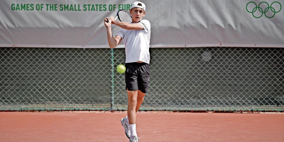 230529 Tennis Dopel - Moritz Glauser (14 Jahre), Serafin Zünd (21 Jahre) - Kleinstaatenspiele in Malta Tag 1