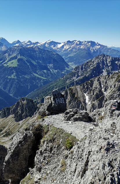 Dmitry Hilti, Schaan
