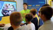 Curiosity Cube bringt Experimente zu KI an die Schule in Vaduz