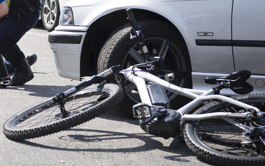 MOBILITAET, E-BIKE, ELEKTROVELO, ELEKTROBIKE, ELEKTROFAHRRAD,