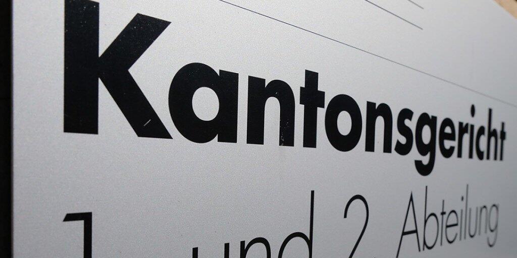 Das Luzerner Kantonsgericht weist ein Ausstandsbegehren gegen einen Richter in der Freistellungs-Affäre um einen Theologieprofessor ab.
