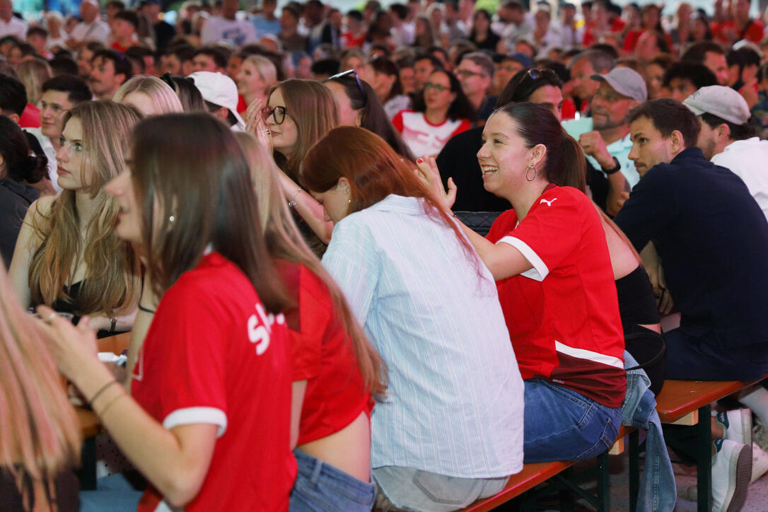 WM-Meile Rathausplatz Vaduz Spiel Schweiz-Katar