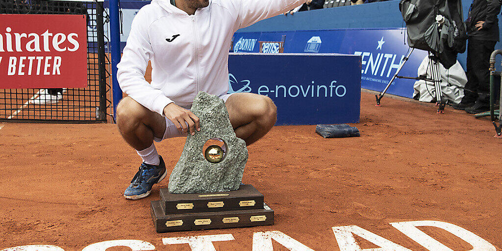 Albert Ramos-Vinolas freut sich im Juli 2019 über den Turniersieg.