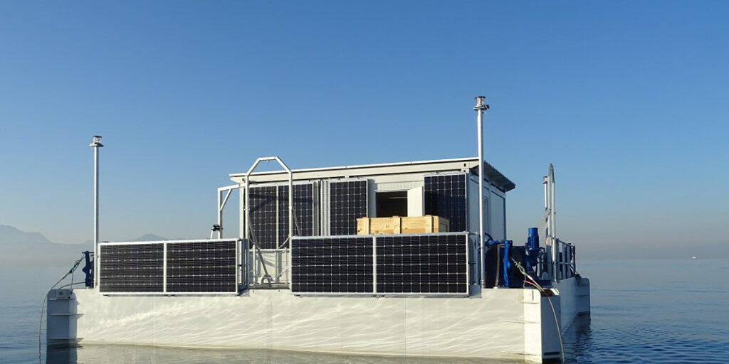 Die Forschungsstation "LéXPLORE" soll Wetterdaten und Messungen über Prozesse im See liefern.