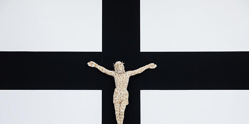 Jesus am Kreuz (Symbolbild aus dem Red Brick Art Museum in Peking).
