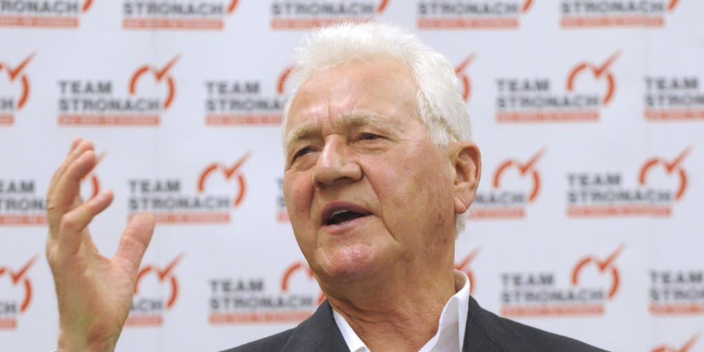 Frank Stronach wollte das Parteiensystem in Österreich umkrempeln - erfolglos. Nun will er mit seiner Partei nicht mehr an den Parlamentswahlen teilnehmen. (Archiv) Frank Stronach wollte das Parteiensystem in Österreich umkrempeln - erfolglos. Nun will er mit seiner Partei nicht mehr an den Parlamentswahlen teilnehmen. (Archiv)
