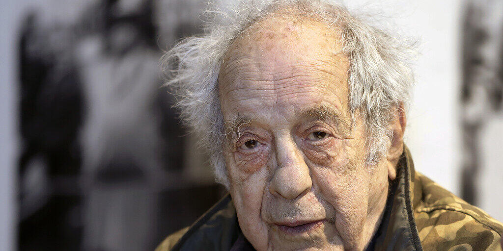 Der schweizerisch-amerikanische Fotograf und Filmemacher Robert ist im Alter von 94 Jahren gestorben. Der schweizerisch-amerikanische Fotograf und Filmemacher Robert ist im Alter von 94 Jahren gestorben.