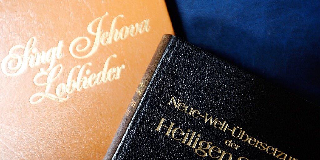 Viele Anfragen bei Infosekta betrafen die Zeugen Jehovas. (Archivbild) Viele Anfragen bei Infosekta betrafen die Zeugen Jehovas. (Archivbild)