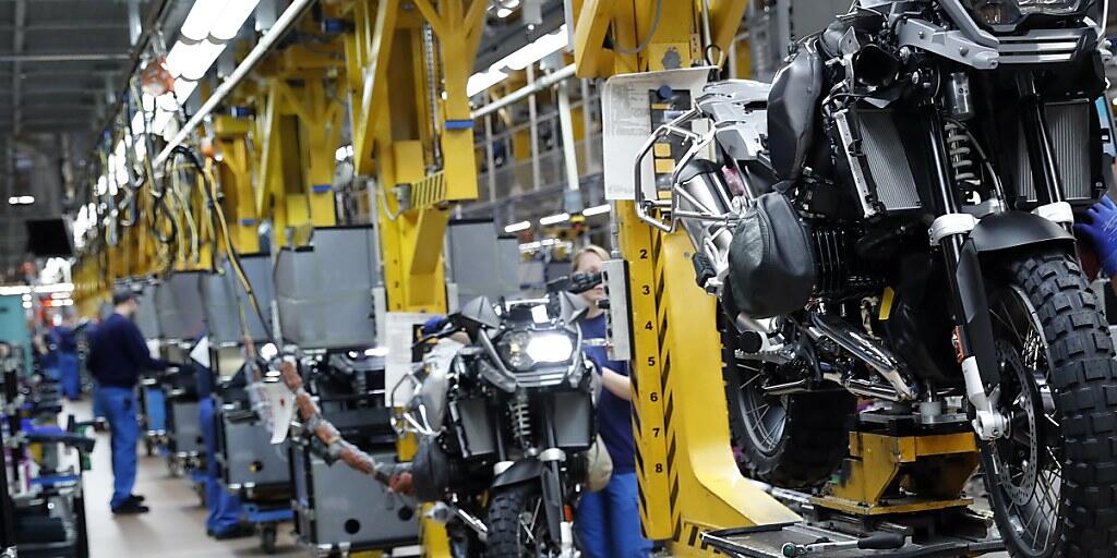 Das BMW Motorradwerk in Berlin gehört zu den ersten Werken, die vom deutschen Autokonzern nach dem Lockdown wieder hochgefahren werden. (Archivbild)