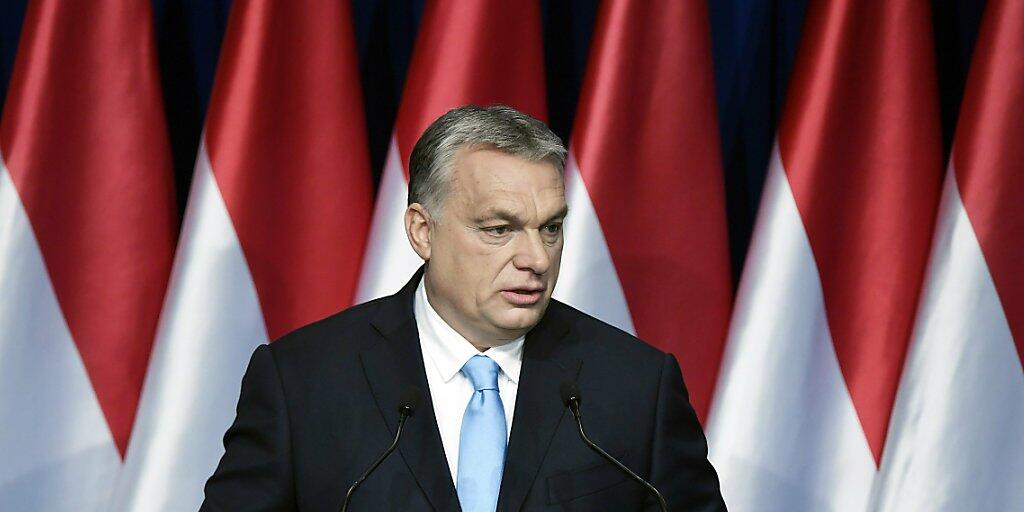Ungarns Ministerpräsident Viktor Orban kündigt finanzielle Anreize für Frauen an, mehrere Kinder zu haben.