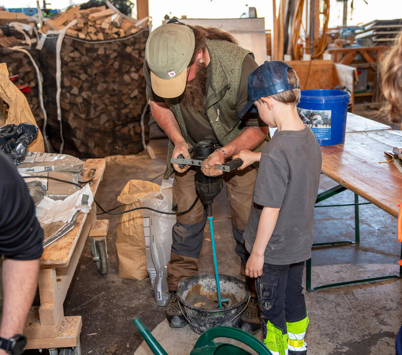 Umweltputzete und Basteln von Nisthilfen in Triesenberg (18.04.2026)