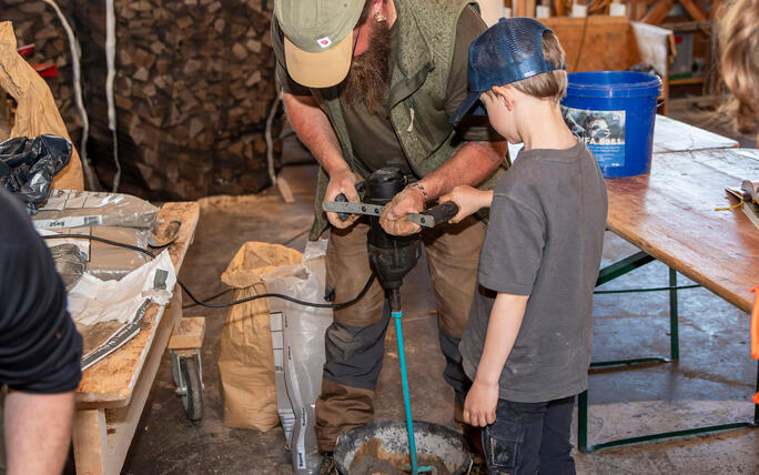 Umweltputzete und Basteln von Nisthilfen in Triesenberg (18.04.2026)