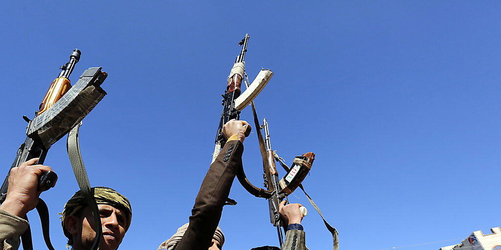 Anhänger der schiitischen Huthi-Rebellen in der jemenitischen Hauptstadt Sanaa.