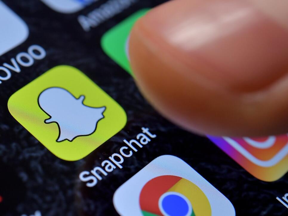 Das soziale Netzwerk Snapchat tritt den EU-Regeln für Jugendschutz und gegen Hassreden bei. (Archiv)