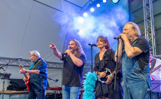 LLB Sommer im Hof mit Bluebones (25.06.2026)