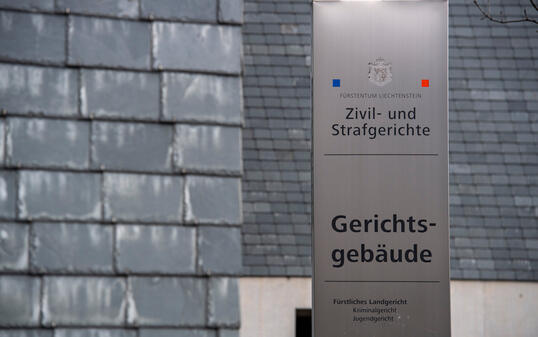 20230105 Symbolfoto - Zivil - und Strafgericht - Vaduz - Gericht - Spaniagasse 1 - Aussenansicht -