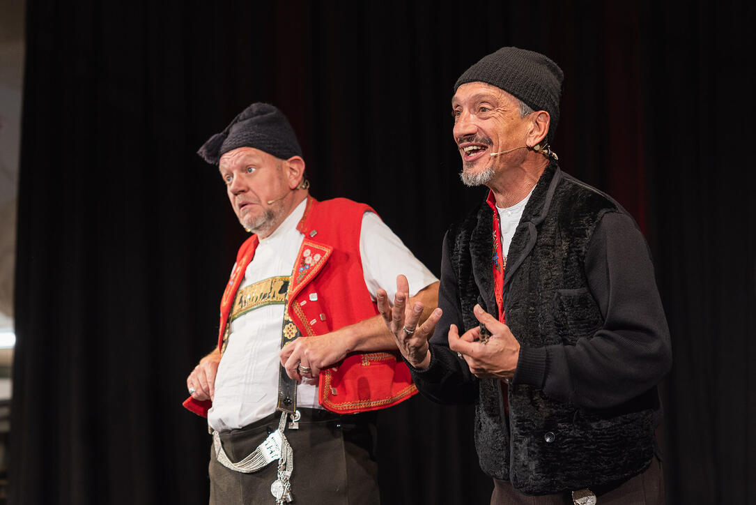50 Jahre Delta Möbel mit Comedy-Duo Messer und Gabel
